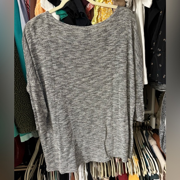 H&M Top - Picture 2 of 3